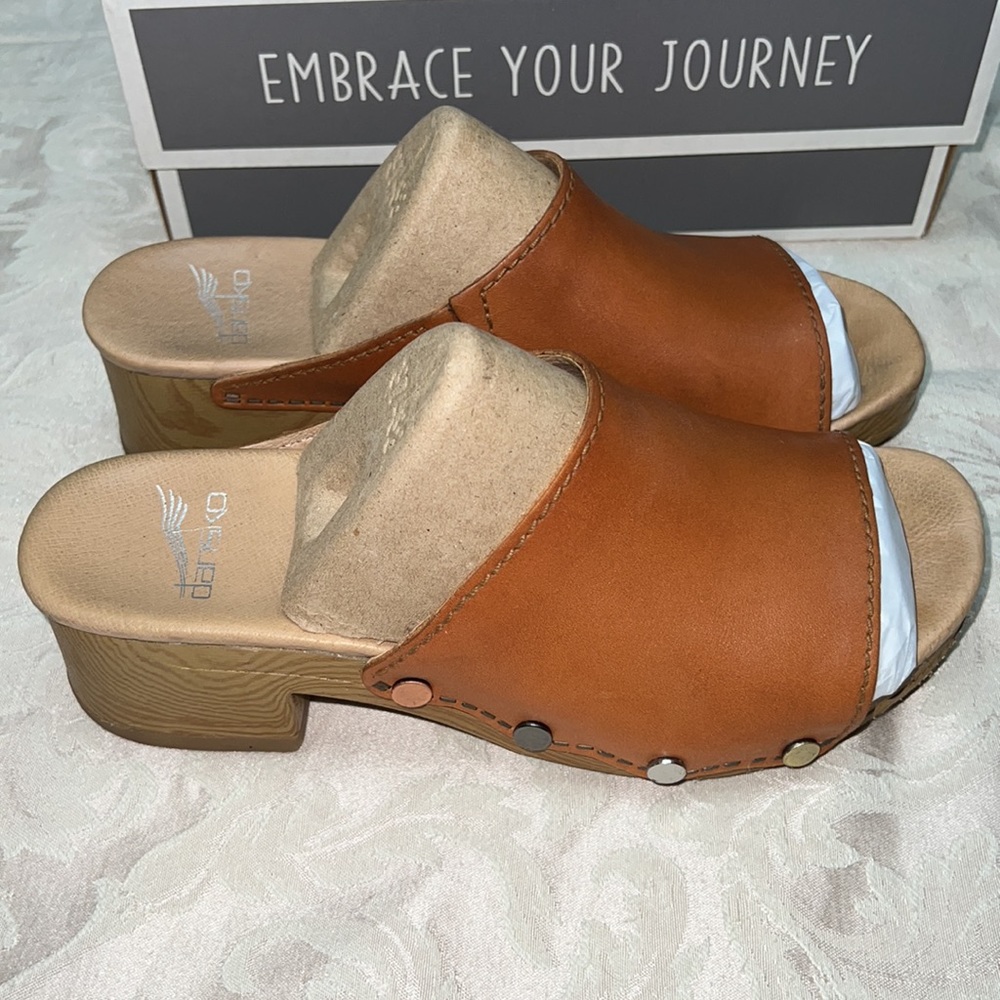 Dansko Gianna Full Grain Tan